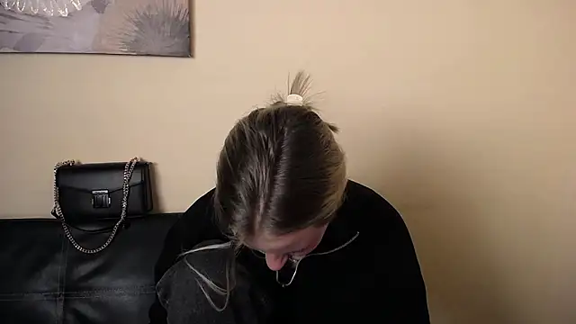  Nicole new online show from 12/19/25, 02:46