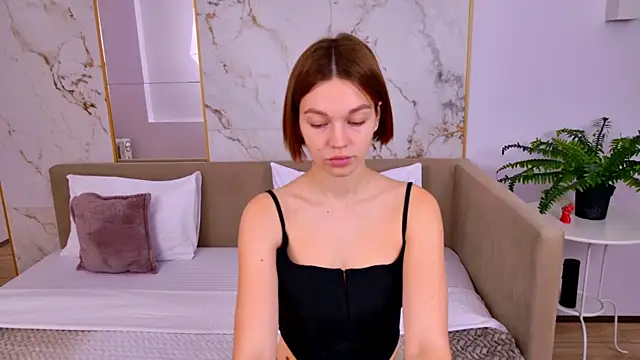 Snapshot of DanaLoved chatting on 12/05/24, 07:16 DanaLoved online show from 12/05/24, 07:16