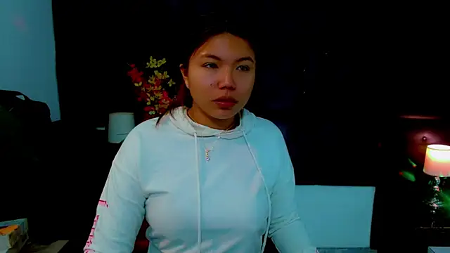 Snapshot of Isalombardi chatting on 07/16/26, 03:56 Isalombardi online show from 07/16/26, 03:56