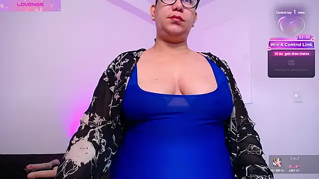 Snapshot of paola_ferreira chatting on 02/08/25, 08:52 paola ferreira online show from 02/08/25, 08:52