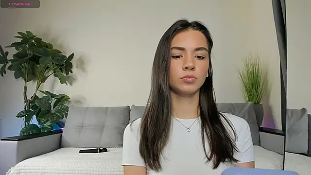 Snapshot of NicoleLuv chatting on 12/02/24, 01:13 NicoleLuv online show from 12/02/24, 01:13