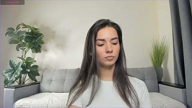 Snapshot of NicoleLuv chatting on 01/24/25, 04:17 NicoleLuv online show from 01/24/25, 04:17