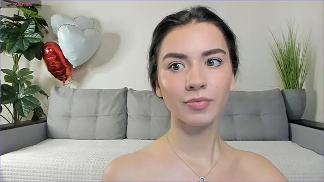 Snapshot of NicoleLuv chatting on 03/17/25, 01:08 NicoleLuv online show from 03/17/25, 01:08