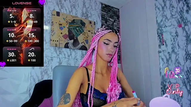 Queen Cuarxxo online show from 04/08/26, 11:59