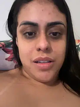 Snapshot of amorinha99 chatting on 06/15/26, 01:35 amorinha99 online show from 06/15/26, 01:35