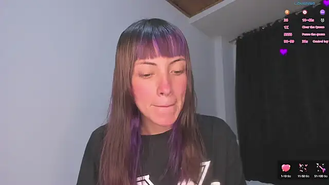 MiaGoth  online show from 10/13/25, 11:05