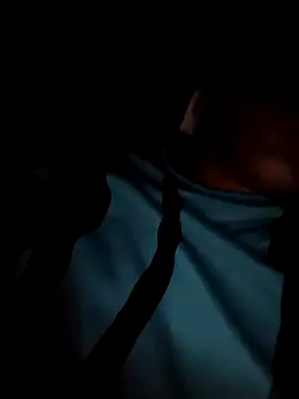 yourboy2000   online show from 09/08/25, 03:11