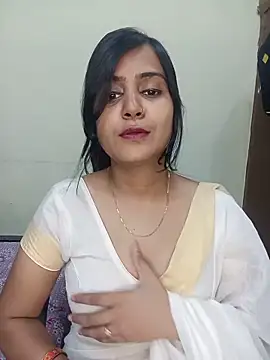 Snapshot of Miss-Riyasingh chatting on 05/10/26, 05:29 Miss-Riyasingh online show from 05/10/26, 05:29