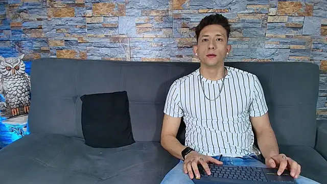 Maykol Victoriasr online show from 11/18/25, 06:51