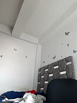 aurelialux online show from 11/08/25, 07:45