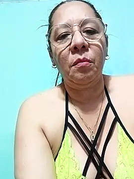 Snapshot of MATTHEW_MRANDA chatting on 05/21/26, 03:02 MATTHEW MRANDA online show from 05/21/26, 03:02