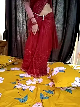 Snapshot of kaamuk_shweta chatting on 11/02/25, 05:21 kaamuk shweta online show from 11/02/25, 05:21