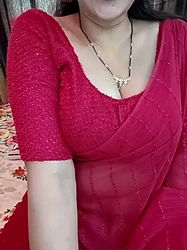 Snapshot of kaamuk_shweta chatting on 12/05/25, 04:54 kaamuk shweta online show from 12/05/25, 04:54