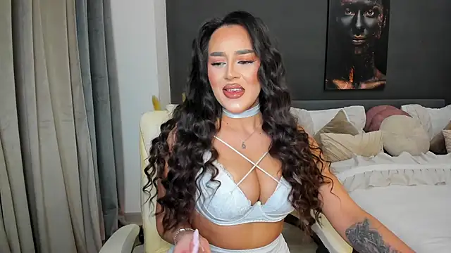 Sonia  Rey online show from 01/14/26, 05:51