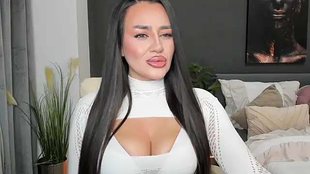 Sonia  Rey online show from 03/11/26, 07:20