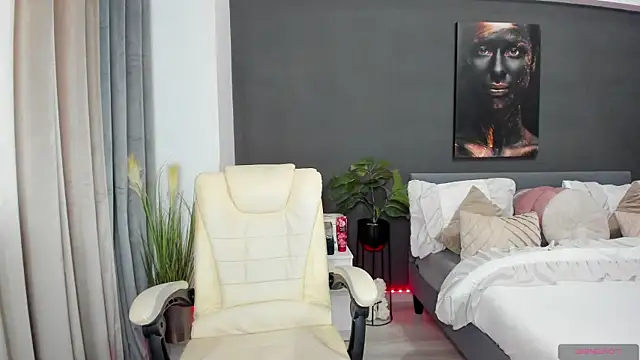 Sonia  Rey online show from 04/14/26, 11:49