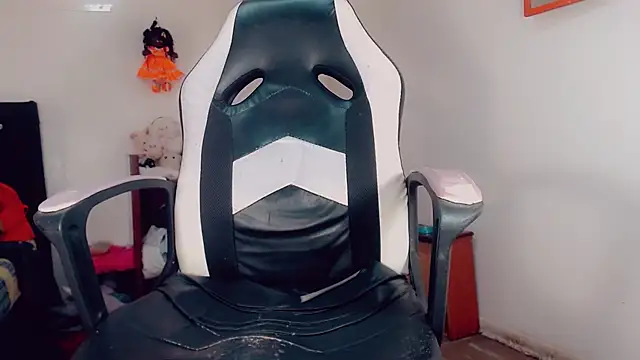 Oriana braom online show from 03/06/26, 07:43