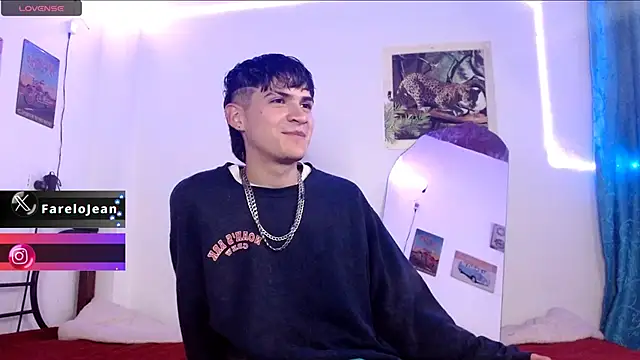 Snapshot of jeanfarelo chatting on 01/13/25, 05:23 jeanfarelo online show from 01/13/25, 05:23