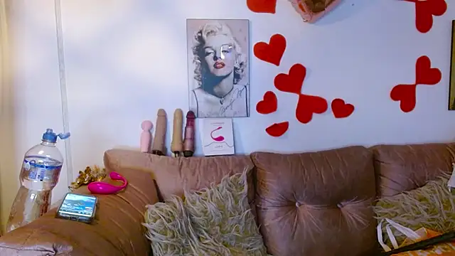 hinataleecs online show from 03/22/25, 04:35