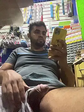 Snapshot of Sheik_z_o chatting on 02/09/26, 09:30 Sheik z o online show from 02/09/26, 09:30