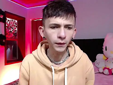 smallgiant27 online show from 02/12/26, 05:08