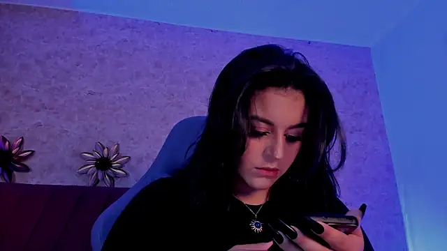 LorenaStevens online show from 10/13/25, 12:49