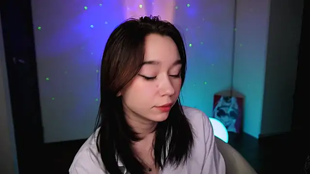 Snapshot of Kimiko__ chatting on 03/02/25, 02:08 Kimiko online show from 03/02/25, 02:08