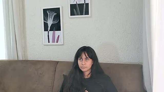 Snapshot of Blue_butterfly chatting on 03/22/25, 08:48 Blue butterfly online show from 03/22/25, 08:48