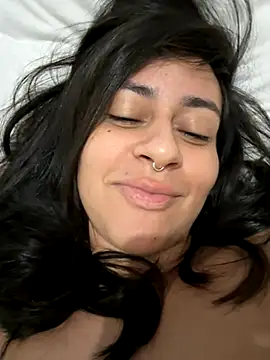 Snapshot of Blue_butterfly chatting on 09/14/25, 10:25 Blue butterfly online show from 09/14/25, 10:25