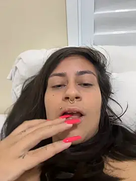 Snapshot of Blue_butterfly chatting on 11/24/25, 06:57 Blue butterfly online show from 11/24/25, 06:57