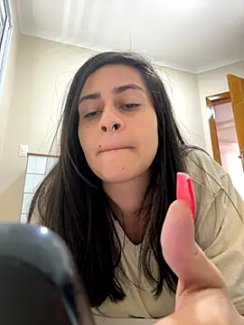 Snapshot of Blue_butterfly chatting on 11/26/25, 04:30 Blue butterfly online show from 11/26/25, 04:30