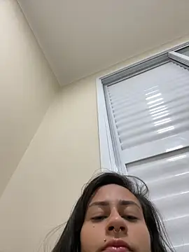 Snapshot of Blue_butterfly chatting on 12/04/25, 02:10 Blue butterfly online show from 12/04/25, 02:10