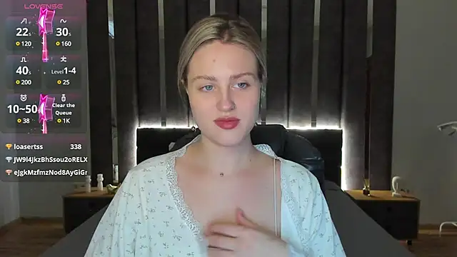Snapshot of _Sarah_Soul_ chatting on 01/05/25, 06:56 Sarah Soul online show from 01/05/25, 06:56