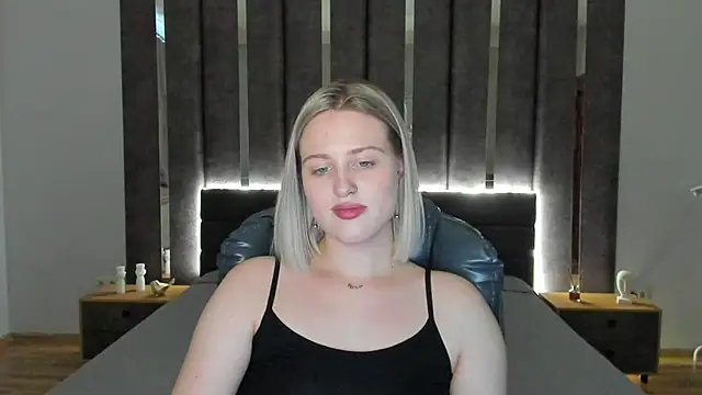 Snapshot of _Sarah_Soul_ chatting on 01/08/25, 06:31 Sarah Soul online show from 01/08/25, 06:31
