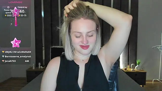 Snapshot of _Sarah_Soul_ chatting on 01/11/25, 07:06 Sarah Soul online show from 01/11/25, 07:06