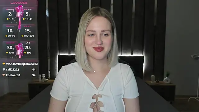 Snapshot of _Sarah_Soul_ chatting on 02/02/25, 03:43 Sarah Soul online show from 02/02/25, 03:43