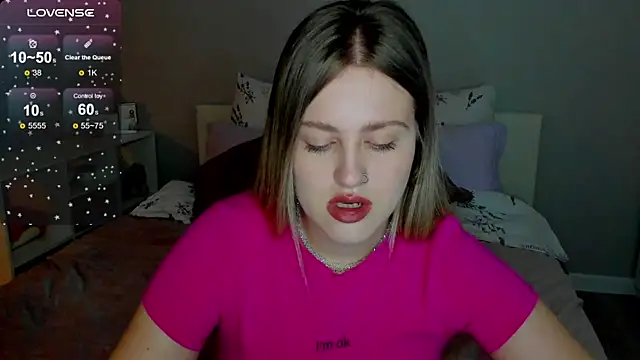 Snapshot of _Sarah_Soul_ chatting on 10/07/25, 12:08 Sarah Soul online show from 10/07/25, 12:08