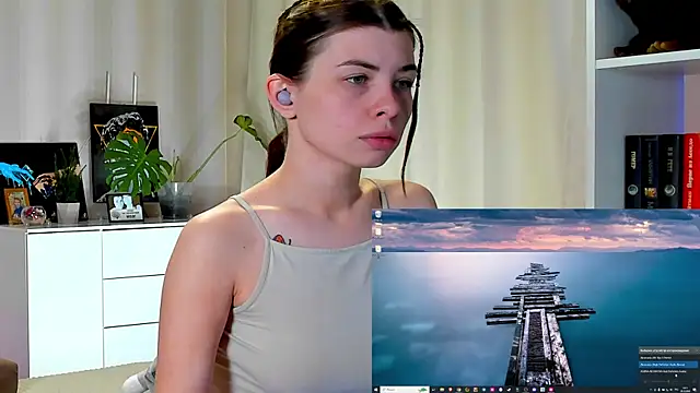 Snapshot of callmetori chatting on 12/28/24, 09:20 callmetori online show from 12/28/24, 09:20