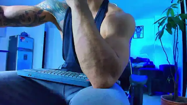 Snapshot of alexander_collin02 chatting on 05/13/26, 12:41 alexander collin02 online show from 05/13/26, 12:41