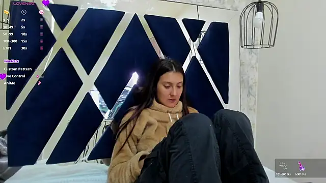  alaia collway  online show from 12/27/24, 12:12