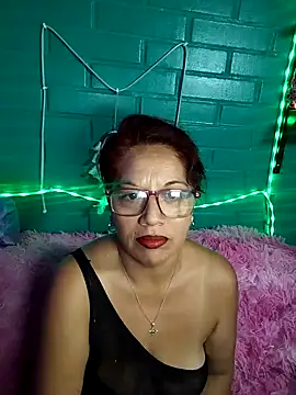 Snapshot of TRISH_MILF chatting on 02/13/25, 01:08 TRISH MILF online show from 02/13/25, 01:08