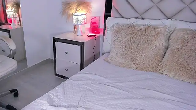 alexa tobar online show from 03/27/26, 08:08