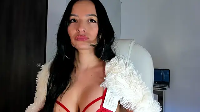 Snapshot of alexa_tobar chatting on 07/21/26, 09:39 alexa tobar online show from 07/21/26, 09:39