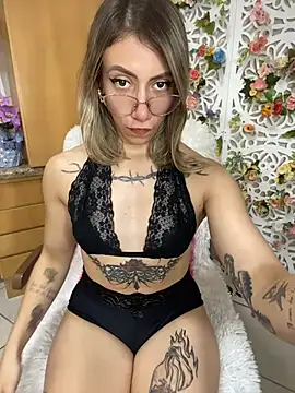 loira messi online show from 06/03/26, 05:21