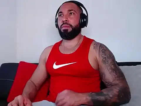 Snapshot of roman_muscle chatting on 12/03/24, 09:34 roman muscle online show from 12/03/24, 09:34