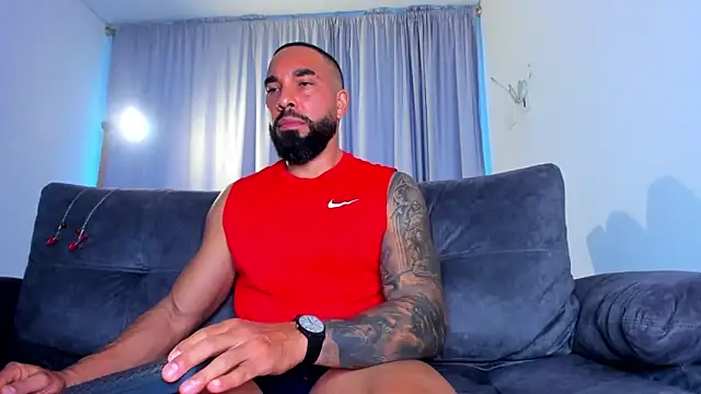 Snapshot of roman_muscle chatting on 02/22/26, 10:52 roman muscle online show from 02/22/26, 10:52