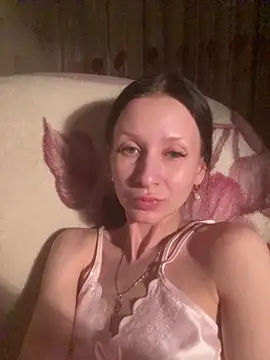 Starry Siren online show from 04/06/26, 07:15