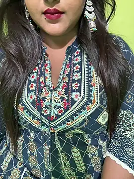 Snapshot of Ayesha_mahi chatting on 05/22/26, 10:32 Ayesha mahi online show from 05/22/26, 10:32