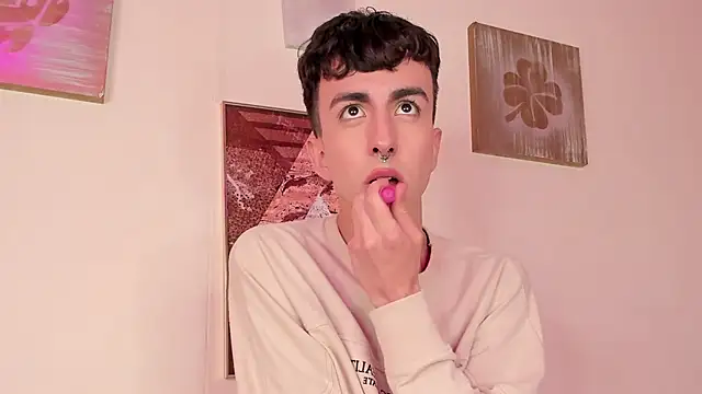 Snapshot of BrahmBelial_ chatting on 12/21/24, 07:45 BrahmBelial online show from 12/21/24, 07:45