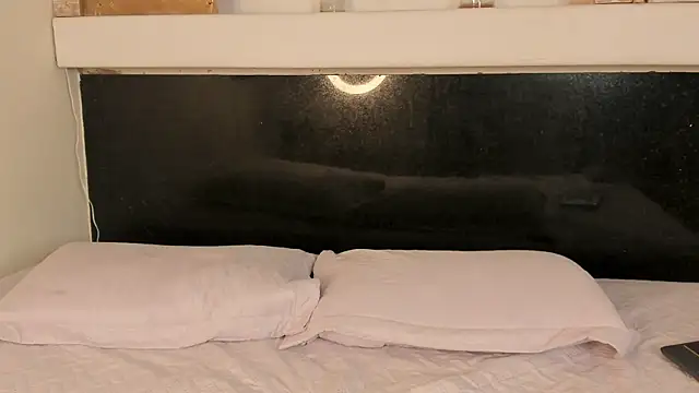 Snapshot of BrahmBelial_ chatting on 01/17/25, 06:04 BrahmBelial online show from 01/17/25, 06:04